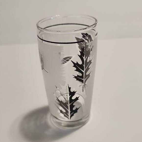 Libbey Vintage Frosted Tulip Silverleaf Set Of 7 4oz Juice Glasses - Picture 5 of 9